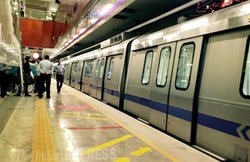 मेट्रो में होगी कई पदों पर भर्ती, जानिए कौन-कौन कर सकता अप्लाई