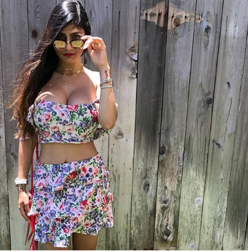 Former porn star Mia Khalifa, ISIS threatened porn star Mia Khalifa, ISIS threatened behead mia khalifa, Daily Mail mail report, radio interview with The Sports Junkies, You can’t show weakness"