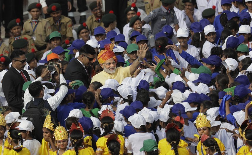 arendra Modi, Independence Day, Modi Independence Day speech, Narendra Modi children love, Chacha nehru, Jawaharlal Nehru, childrens day, school children red fort