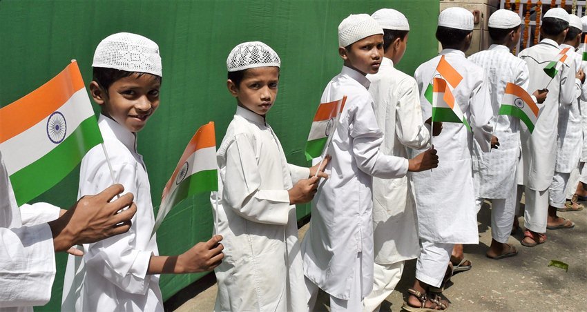 up madarsa school, cm yogi, lucknow news, gorakhpur news, bareilly news, up minority minister, up government