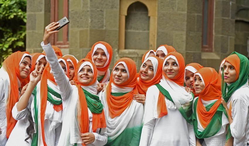 up madarsa school, cm yogi, lucknow news, gorakhpur news, bareilly news, up minority minister, up government