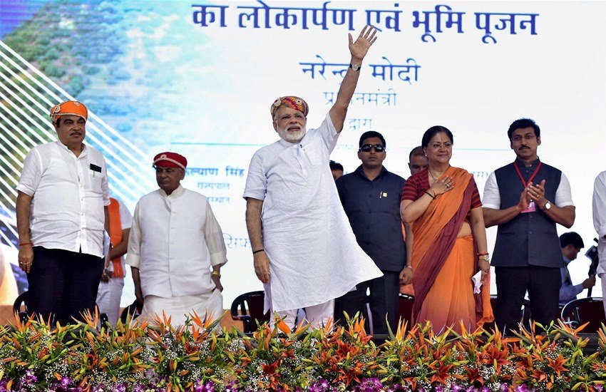 मोदी ने कहा कि सड़क बुनियादी ढांचा खास तौर से राजस्थान के लिए फायदेमंद है। (PTI)