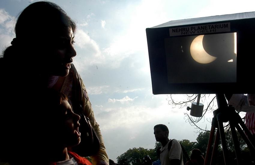 Surya Grahan, Surya Grahan 2017, Surya Grahan Date, Surya Grahan Time, Solar Eclipse 2017, Solar Eclipse 2017 India, Surya Grahan Time 2017, Surya Grahan 2017 Date, Surya Grahan 2017 Date and Time