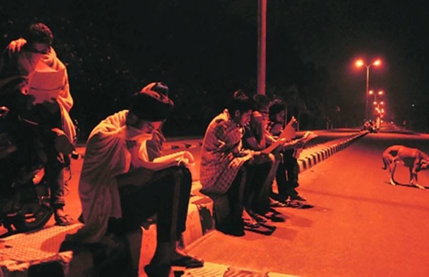 इस तस्वीर का इस्तेमाल प्रतीक के तौर पर किया गया है। इस तस्वीर का इस्तेमाल प्रतीक के तौर पर किया गया है।