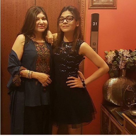 Syesha Kapoor, Alka Yagnik daughter Syesha Kapoor, Syesha Kapoor hot Photos, Syesha Kapoor Photos, Syesha Kapoor Instagram, Syesha Kapoor images
