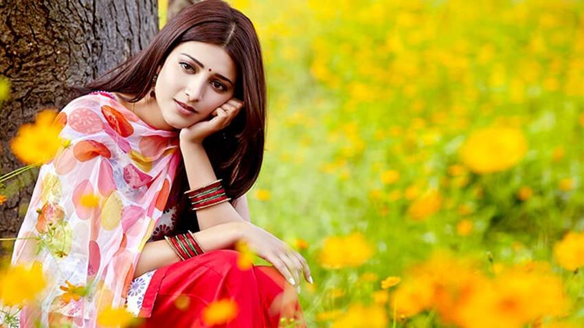 Shruti Haasan, Shruti Haasan Facts, Shruti Haasan Unknown Facts, Shruti Haasan Interesting Facts, Shruti Haasan Biography, Shruti Haasan Marriage, Shruti Haasan Children, Shruti Haasan Pics, Shruti Haasan HD Pics, Shruti Haasan Hot Pics, Shruti Haasan Sexy Pics, Shruti Haasan Films, Bollywood Actress Shruti Haasan, Shruti Haasan Parents, Shruti Haasan Eduaction, Photo Gallery, Jansatta