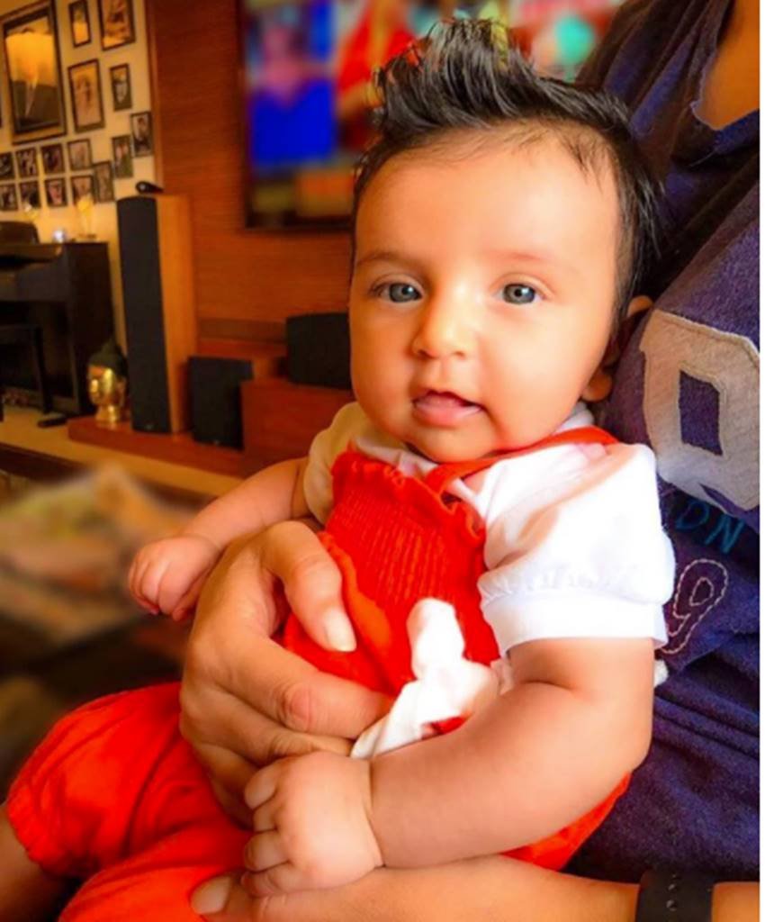 adnan sami little daughter Medina, picture of adnan sami family, Medina hd photos, daughter of adnan sami, adnan sami and daughter Medina, adnan sami little daughter Medina, picture of adnan sami family, Medina hd photos, daughter of adnan sami, adnan sami and daughter Medina, bollywood news, entertainment news bollywood updates, bollywood updates in hindi, bollywood news, entertainment news bollywood updates, bollywood updates in hindi
