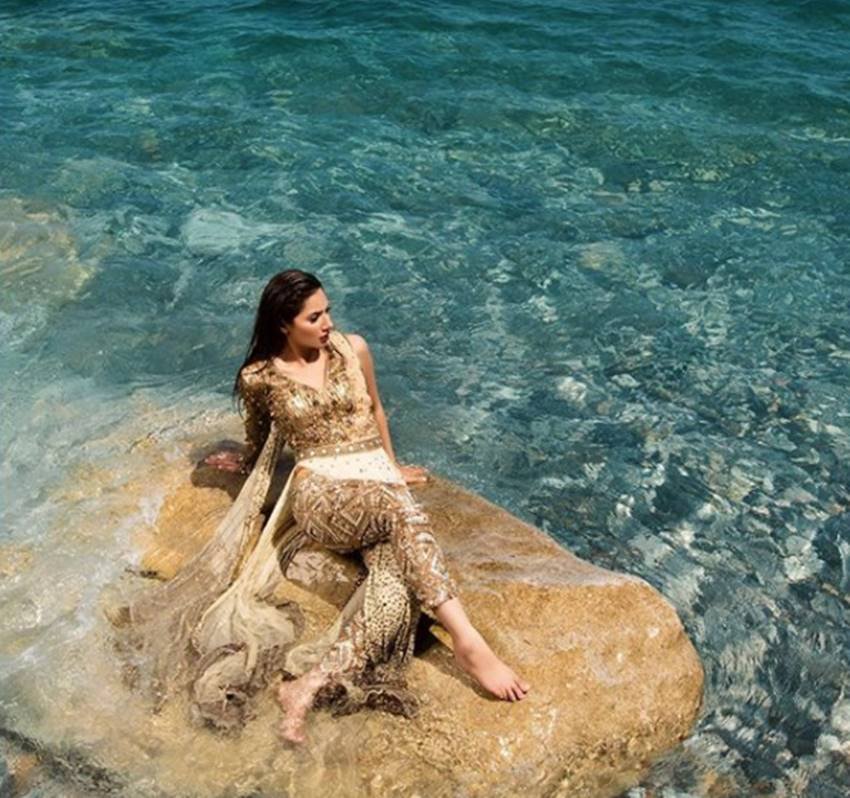 Mahira Khan, photo shoot of mahira khan, mahira khan in long skirt, mahira photoshoot in lehanga, mahira win lahanga on a beach, see HD pictures of Mahira Khan, Mahira Khan, photo shoot of mahira khan, mahira khan in long skirt, mahira photoshoot in lehanga, mahira win lahanga on a beach, see HD pictures of Mahira Khan, bollywood news, bollywood updates, bollywood updates in hindi, bollywood updates in hindi, bollywood news in hindi