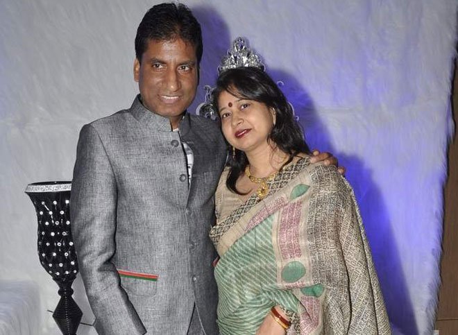 Sunil Pal and his wife noora, kiku sharda wife, Sunil Grover Wife, raju Sri, Johny Lever with his wife, Comedians Wife, Jansatta Comedian News