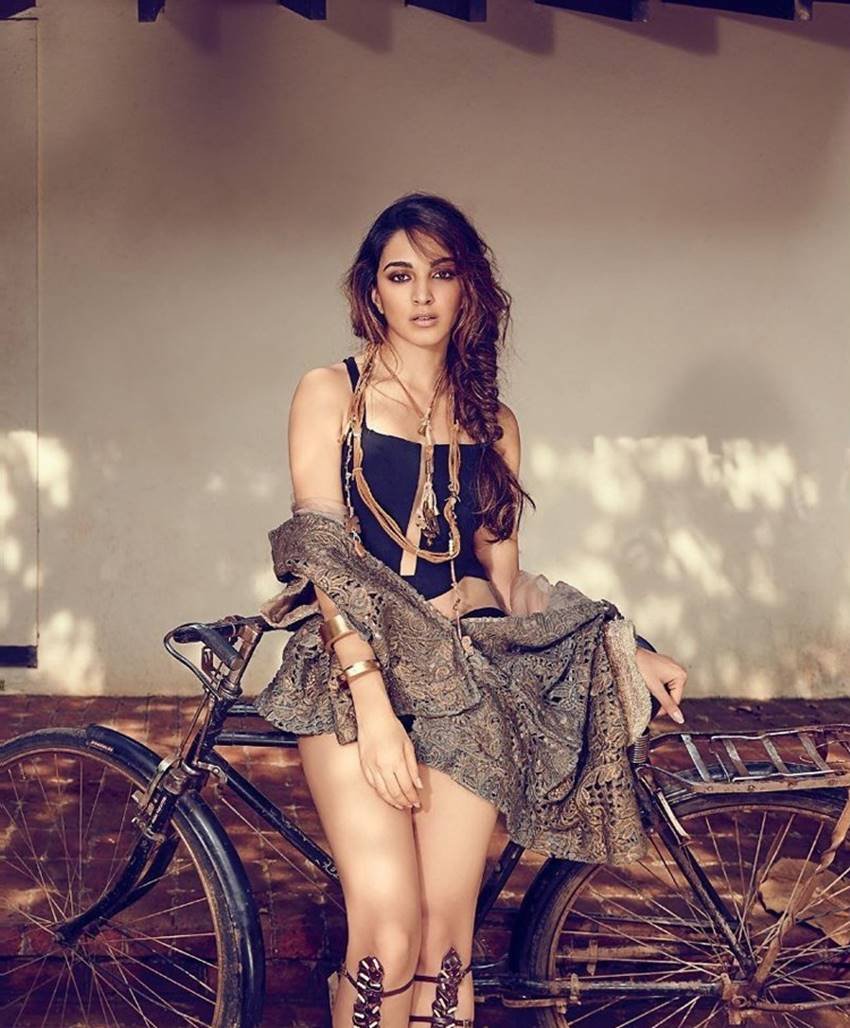 Kiara Advani, Kiara Advani Facts, Kiara Advani Unknown Facts, Kiara Advani Interesting Facts, Kiara Advani Pics, Kiara Advani New Pics, Kiara Advani HD Pics, Kiara Advani Sexy Pics, Kiara Advani Hot Pics, Kiara Advani Bikini Pics, Kiara Advani instagram Pics, Kiara Advani Wallpaper, Bollywood Actress Kiara Advani, Bollywood Actress Kiara Advani Photos, Kiara Advani and Salman Khan, Kiara Advani Family, Photo Gallery, Jansatta