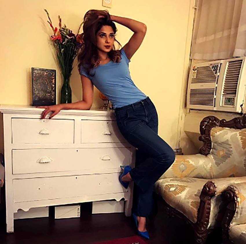 Jennifer Winget, Jennifer Winget Facts, Jennifer Winget Unknown Facts, Jennifer Winget Biograpgy, Jennifer Winget Pics, Jennifer Winget New Pics, Jennifer Winget HD Pics, Jennifer Winget Wallpaper, Jennifer Winget Husband, Jennifer Winget Marriage, Jennifer Winget Tv Shows, Jennifer Winget Films, Jennifer Winget Parents, Tv Actress Jennifer Winget, Photo Gallery, Jansatta