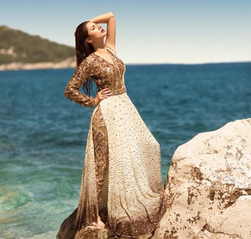 Mahira Khan, photo shoot of mahira khan, mahira khan in long skirt, mahira photoshoot in lehanga, mahira win lahanga on a beach, see HD pictures of Mahira Khan, Mahira Khan, photo shoot of mahira khan, mahira khan in long skirt, mahira photoshoot in lehanga, mahira win lahanga on a beach, see HD pictures of Mahira Khan, bollywood news, bollywood updates, bollywood updates in hindi, bollywood updates in hindi, bollywood news in hindi