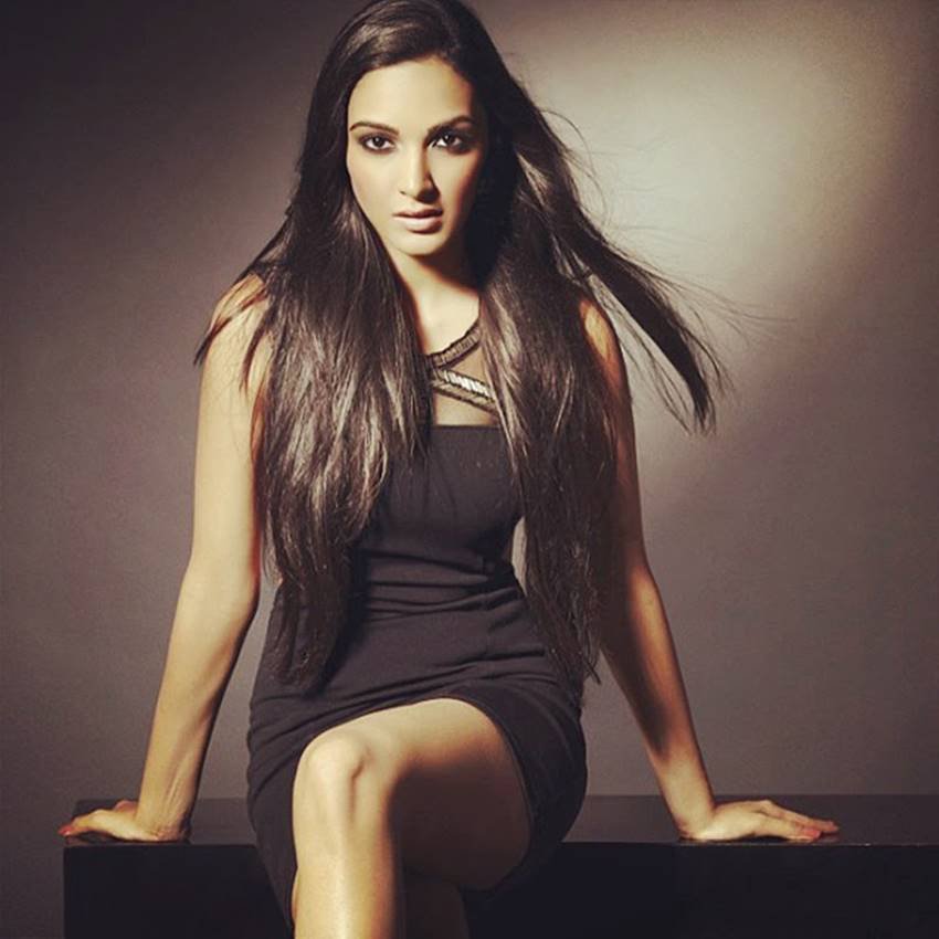 Kiara Advani, Kiara Advani Facts, Kiara Advani Unknown Facts, Kiara Advani Interesting Facts, Kiara Advani Pics, Kiara Advani New Pics, Kiara Advani HD Pics, Kiara Advani Sexy Pics, Kiara Advani Hot Pics, Kiara Advani Bikini Pics, Kiara Advani instagram Pics, Kiara Advani Wallpaper, Bollywood Actress Kiara Advani, Bollywood Actress Kiara Advani Photos, Kiara Advani and Salman Khan, Kiara Advani Family, Photo Gallery, Jansatta