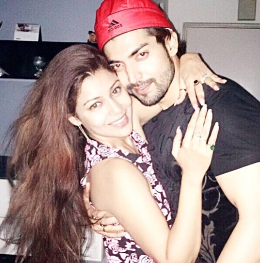 Gurmeet Choudhary, Debina Bonnerjee, gurmeet debina enjoying holiday, gurmeet debina in goa, see pictures of Gurmeet Choudhary, Gurmeet Choudhary, Debina Bonnerjee, gurmeet debina enjoying holiday, gurmeet debina in goa, see pictures of Gurmeet Choudhary, bollywood news, entertainment news bollywood updates, bollywood updates in hindi, bollywood news, entertainment news bollywood updates, bollywood updates in hindi