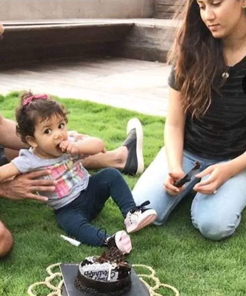 mira rajput, shahid kapoor, misha kapoor, celebrating mira kapoor birthday, see cute pictures of kapoor family, mira rajput, shahid kapoor, misha kapoor, celebrating mira kapoor birthday, see cute pictures of kapoor family, shahid kapoor family, bollywood news, entertainment news, bollywood news, bollywood updates in hinid, bollywood updates, entertainment news, bollywood news, entertainment news, bollywood news, bollywood updates in hinid, bollywood updates, entertainment news
