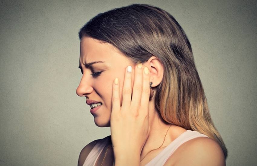 Yogasana, yoga for ear pain, ear pain, ear problems, ear exercises, exercises for ear, exercises for ear pain, Health And Lifestyle News In Hindi, Yoga And Mediataion In Hindi, Jansatta