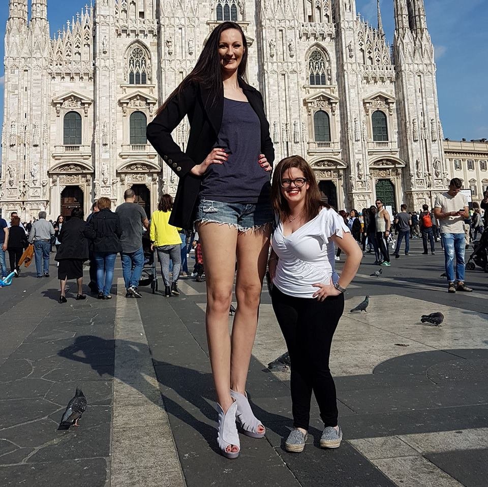 world’s longest women&, legs, record, wold record, Guinness records, world’s tallest model,