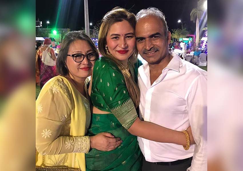 ज्वाला गुट्टा की मां येलन, जो कि चीनी थीं। येलन खुद एक बैडमिंटन प्लेयर थीं। उन्होंने क्रांति गुट्टा से लव मैरिज की। शादी के एक साल बाद ज्वाला का जन्म हुआ। (Photo Courtesy : Instagram)