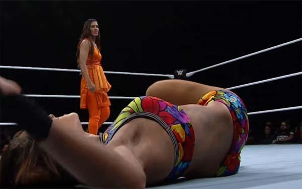 Dakota Kai,Kavita Devi,Kavita Devi height,Kavita Devi vs Dakota Kai,Kavita Devi WWE,Kavita Devi WWE fight,Kavita Devi WWE Mae Young Classic,World Wrestling Entertainment