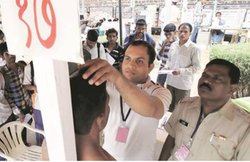 8वीं पास के लिए पुलिस में नौकरी का मौका, 300 पदों पर बंपर वैकेंसी