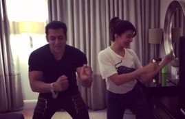 Salman Khan, Dance Video, Jacqueline Fernandez, Tan Tana Tan Tan Tan Tara, Judwa 2, Songs, Promotion Video, Sallu and Jacqueline