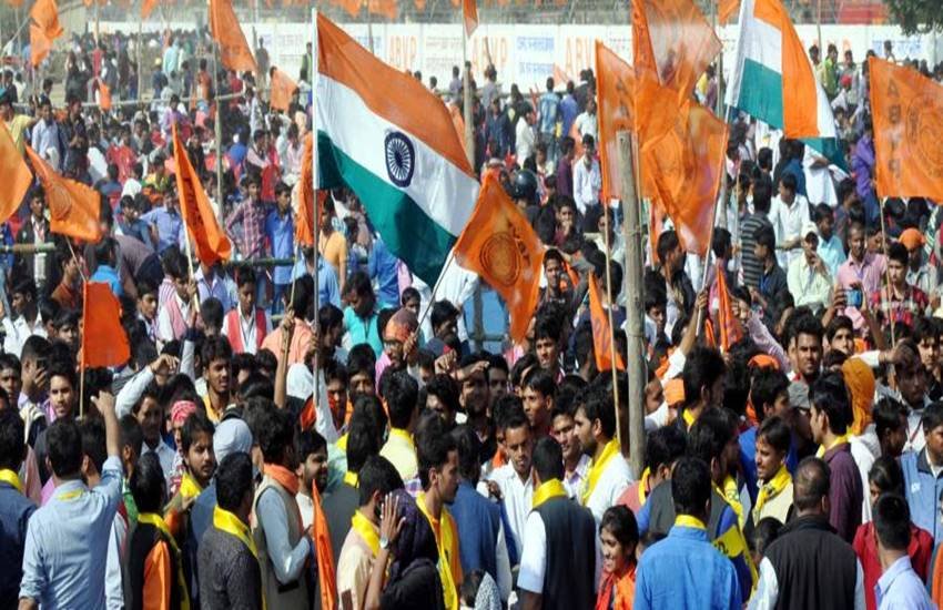 दिल्ली विश्वविद्यालय छात्र संघ (डूसू) के पदाधिकारियों के चुनाव के लिए मंगलवार को मतदान हुआ।  दिल्ली विश्वविद्यालय छात्र संघ (डूसू) के पदाधिकारियों के चुनाव के लिए मंगलवार को मतदान हुआ।
