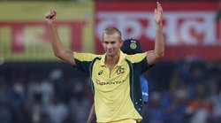 IND vs AUS: सीरीज गंवा चुके कंगारुओं के लिए एक और बुरी खबर, स्पिनर टीम से बाहर