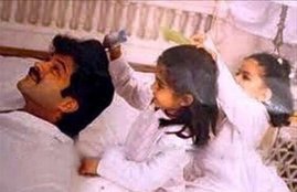 Anil Kapoor, Sonam Kapoor, Rhea Kapoor