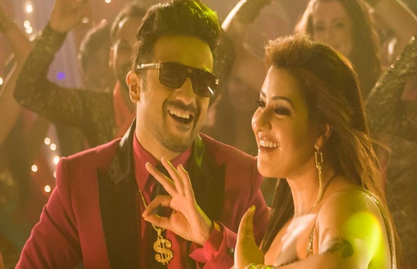 shilpa shinde, shilpa shinde angoori bhabhi, shilpa shinde bhabhi ji ghar par hai, shilpa shinde bollywood film, shilpa shinde Patel ki Panjabbi Shaadi, Patel ki Panjabbi Shaadi, shilpa shinde film rishi kapoor vir das, bhabhiji rishi kapoor vir das, shilpa shinde item song, entertainment updates, television news