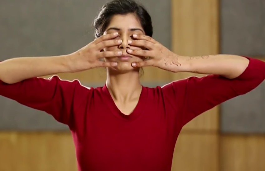 Yoga, Benefits Of Yogasan, Yoga For Snoring, Snoring Problems, Snoring Treatments, Snoring, Sinhasan, Bhramri Pranayam, Health Tips In HIndi, Yoga And Meditation News In Hindi, Lifestyle News In Hindi, Jansatta Yoga, Benefits Of Yogasan, Yoga For Snoring, Snoring Problems, Snoring Treatments, Snoring, Sinhasan, Bhramri Pranayam, Health Tips In HIndi, Yoga And Meditation News In Hindi, Lifestyle News In Hindi, Jansatta