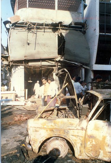 Mumbai Blast 1993 Case:सीबीआई ने पांचों दोषियों में 3 को सजा-ए-मौत और दो को उम्रकैद देने की मांग की थी। 16 जून को अदालत ने अबू सलेम के अलावा मुस्तफा डोसा, फिरोज अब्दुल रशीद खान, ताहिर मर्चेंट, कलीमुल्‍लाह खान व रियाज सिद्दीकी को भी दोषी करार दिया था। (Source: Express Archives)