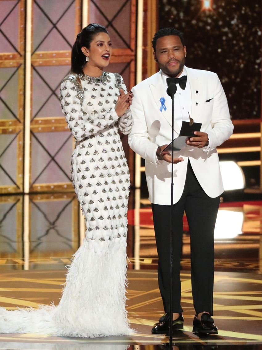 "emmy 2017, primetime emmy awards, 69th primetime emmy awards, priyanka chopra, priyanka chopra emmys look, priyanka chopra emmy awards, priyanka chopra emmy look, priyanka chopra emmy gown, priyanka chopra emmy 2017, priyanka balmain gown emmy 2017, priyanka white mermaid gown, priyanka chopra emmy presenter, emmys 2017 updates, emmy 2017 news