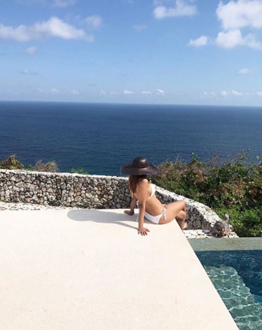 Esha Gupta, Esha Gupta bikini pics, Baadshaho, Ajay Devgn, Esha Gupta vacation pics, Esha Gupta photos, Esha Gupta jansatta