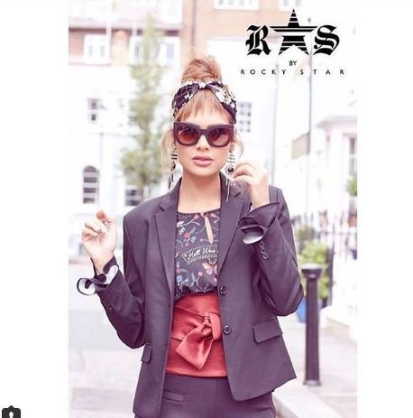 Esha Gupta, Esha Gupta bikini pics, Baadshaho, Ajay Devgn, Esha Gupta vacation pics, Esha Gupta photos, Esha Gupta jansatta