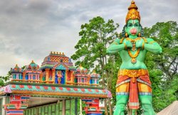 साम्प्रदायिक सौहार्द की मिसाल : मुस्लिमों ने हनुमान मंदिर के लिए दान की जमीन