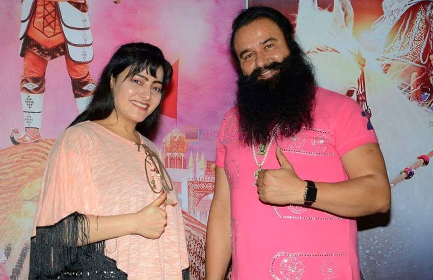 baba ram rahim singh, honeypreet, Haryana Police, honeypreet sedition case, lookout notice against honeypreet, dera sachcha sauda, baba ram rahim singh rape, ram rahim singh in jail, baba rape case, jansatta