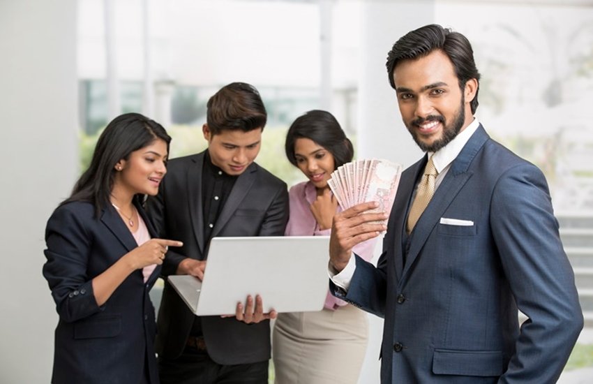 job alert, govt jobs, highest paying jobs, top jobs in india, job trends, career, management jobs, job higher studies, education news, jobs, indian express news, career growth, money, salary, income, Highest Paid Jobs in India: Top 10 these are the professions from which you could choose best to make good money, jansatta