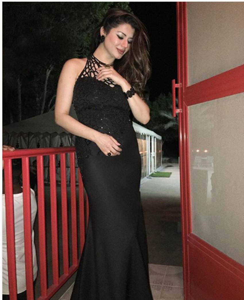 kainaat arora, divya bharti, Late Actress Divya Bharati's Cousin Kainaat Arora, kainaat arora latest photos, kainaat arora hot photos, kainaat arora movies