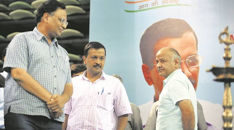 भारतीय रिजर्व बैंक (आरबीआई) ने कहा कि बंद किए गए 500 और 1000 रुपये के नोटों की गिनती के लिए मशीन का इस्तेमाल नहीं किया गया है।