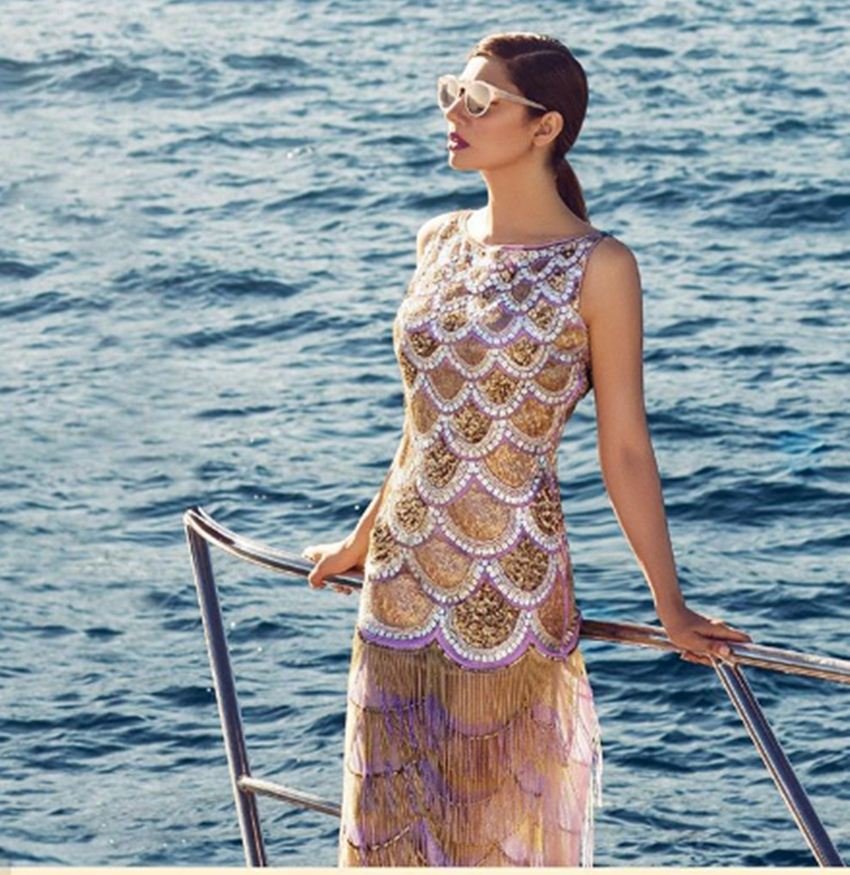 Mahira Khan, Mahira Khan Photoshoot, Mahira Khan Divani Couture, Mahira Khan Pics, Mahira Khan Beach Shoot, Raees