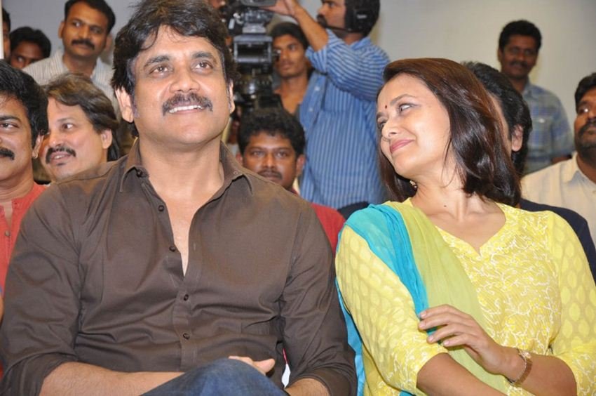 surya with jyotika, mahesh babu with namrata shirodkar, nagarjun with amala, ajit kumar with shalini, actors,actresses,ajit,amla,bollywood,jyothika,love,mahesh babu,marriage,nagarjuna,namrata shirodkar,radhika,shalini,sharad kumar,south indian cinema,surya,