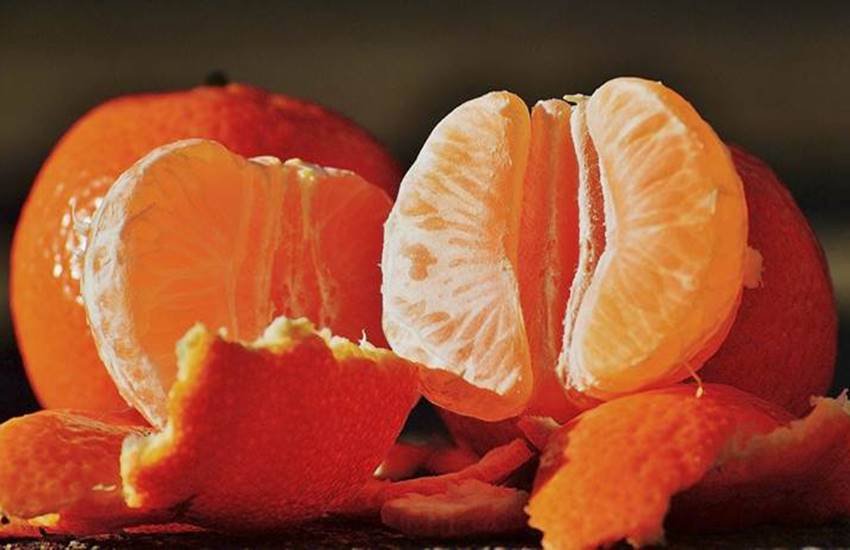 oranges, orange fruit in hindi, orange fruit benefits in hindi, orange fruit nutrition in hindi, orange fruit in winters, benefits of oranges in winters, winter fruits, orange peels benefits in hindi, calcium, kidney diseases, fibre, immunity, health news in hindi, jansatta