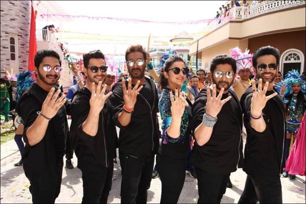 tusshar kapoor, prakash raj, Kunal Khemu, Arshad warsi, shreyas talpade golmal, tabu golmal again, mukesh tiwari golmal, ajay devgan golmaal again, golmal again cast, golmaal again celebs salary, parineeti chopra golmaal again, neil nitin mukesh golmaal again