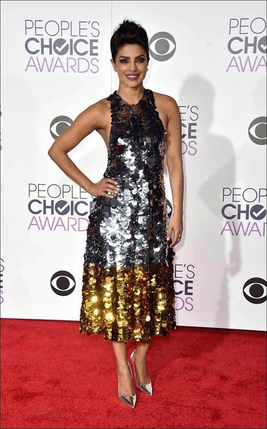 Priyanka Chopra, Priyanka Chopra in international events, Priyanka Chopra dress, Priyanka Chopra dresses, Priyanka Chopra fashion statement, Priyanka Chopra dress in international events, Priyanka Chopra instagram, Priyanka Chopra oscars 2017, Priyanka Chopra Emmy awards, Priyanka Chopra attends the TIFF, priyanka chopra, emmys, priyanka chopra emmy awards, emmys 2017, priyanka chopra emmys, priyanka chopra emmy awards, priyanka chopra emmy 2017, priyanka chopra red carpet appearances, priyanka chopra red carpet looks so far