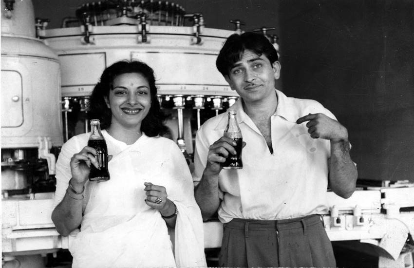 एक दिन अचानक कुछ ऐसा हुआ कि नरगिस ने हमेशा के लिए अपने आप को राज कपूर से दूर कर लिया।