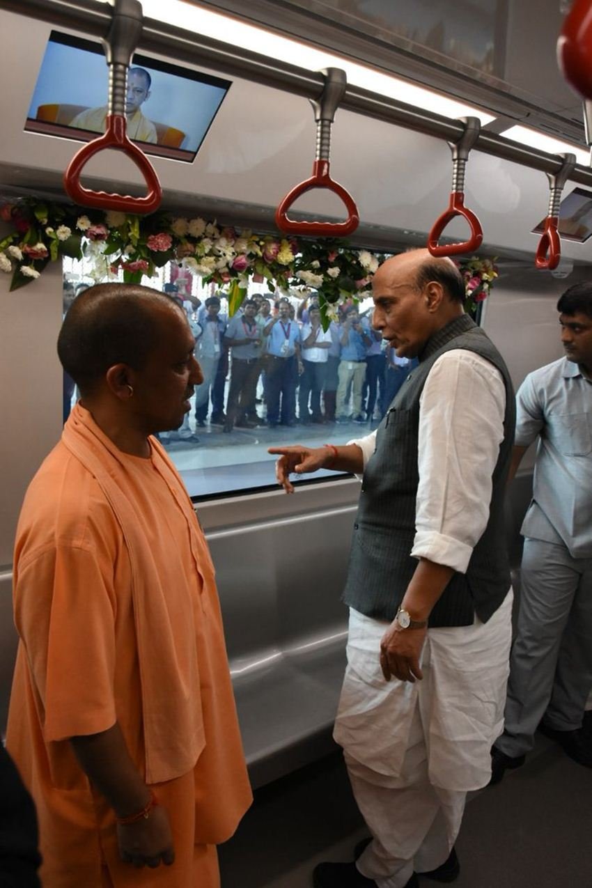 lucknow, lucknow metro, lucknow metro map, lucknow metro route, lucknow metro news, lucknow metro news today, lucknow metro news in hindi, lucknow metro route map, Yogi Adityanath, Yogi Adityanath UP CM, UP CM Yogi Adityanath, Rajnath Singh, Rajnath Singh Latest News in Hindi, Lucknow Metro Latest News in Hindi, Lucknow Metro Today News, Latest News Updates in Hindi