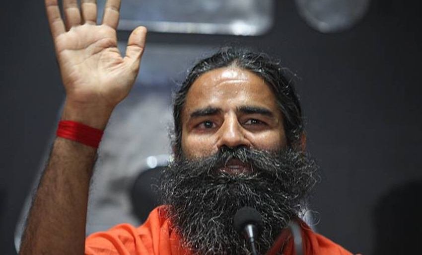 बाबा रामदेव की कंपनी पतंजलि को दिल्‍ली हाई कोर्ट से बड़ी राहत मिली है। (फोटो सोर्स: फाइल फोटो)