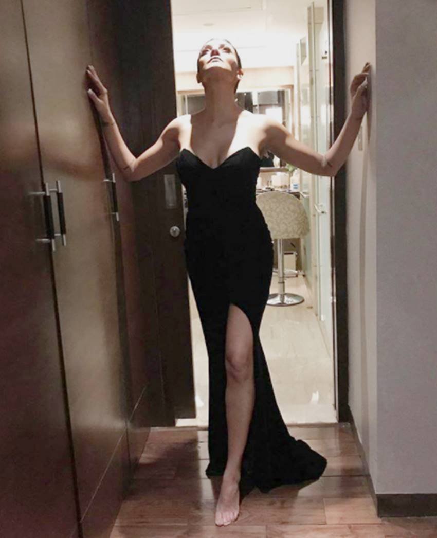 Sushmita sen sharing Photos, Shushmita sen latest Photos, Sushmita sen in delhi, Actress Sushmita sen, Sushmita sen photo gallary, suhsmita sen jansatta #moments #Moehair #launchevent #delhi