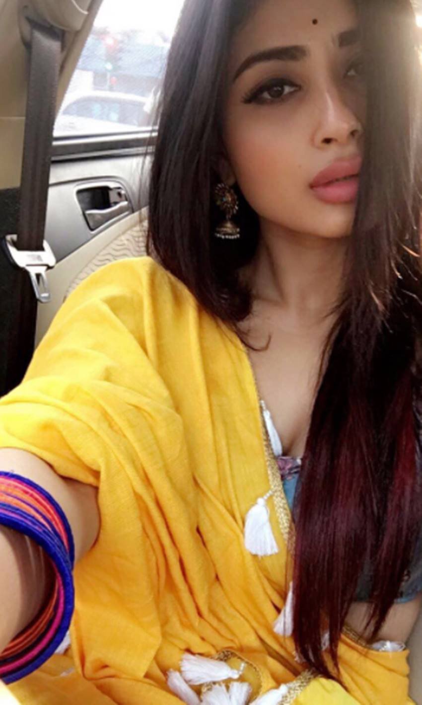 Mouni Roy, Naagin, Naagin 2 actress, Mouni Roy, naagin actress mouni, Mouni Roy with Family, Mouni Roy with Friends, Mouni Enjoying Her Diwali, See Mouni Roy HD Pictures, Mouni Roy, Naagin, Naagin 2 actress, Mouni Roy, naagin actress mouni, Mouni Roy with Family, Mouni Roy with Friends, Mouni Enjoying Her Diwali, See Mouni Roy HD Pictures, bollywood news in hindi, television news in hindi