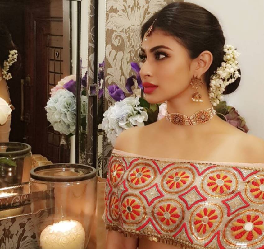 Mouni Roy, Naagin, Naagin 2 actress, Mouni Roy, naagin actress mouni, Mouni Roy with Family, Mouni Roy with Friends, Mouni Enjoying Her Diwali, See Mouni Roy HD Pictures, Mouni Roy, Naagin, Naagin 2 actress, Mouni Roy, naagin actress mouni, Mouni Roy with Family, Mouni Roy with Friends, Mouni Enjoying Her Diwali, See Mouni Roy HD Pictures, bollywood news in hindi, television news in hindi